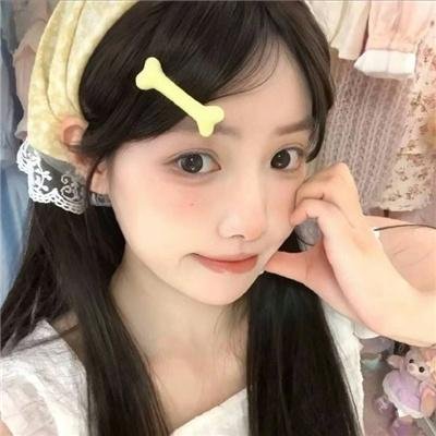 高三女生部落格 海报